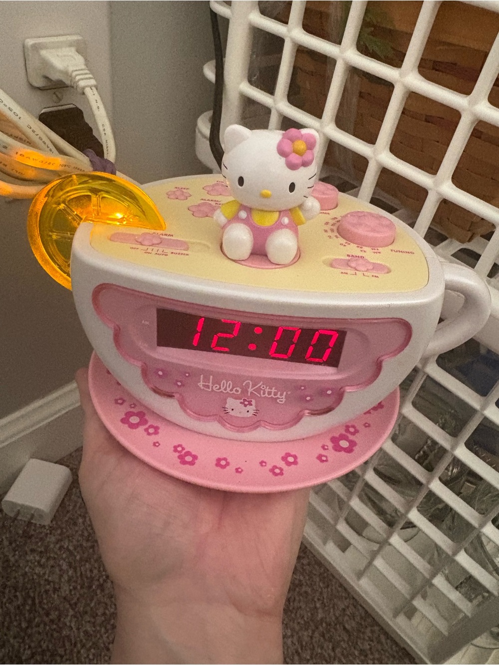 Vintage 2003 Sanrio Hello Kitty Alarm Clock Radio Nightlight